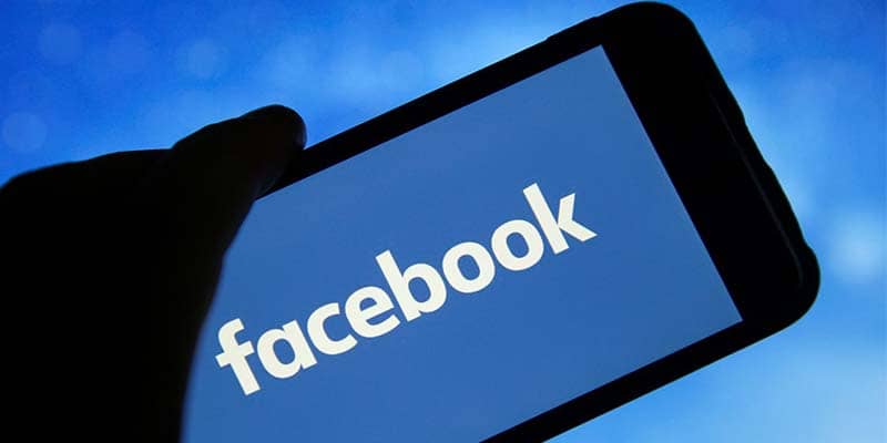 Facebook admits ''trust deficit'' as advertisers leave platform