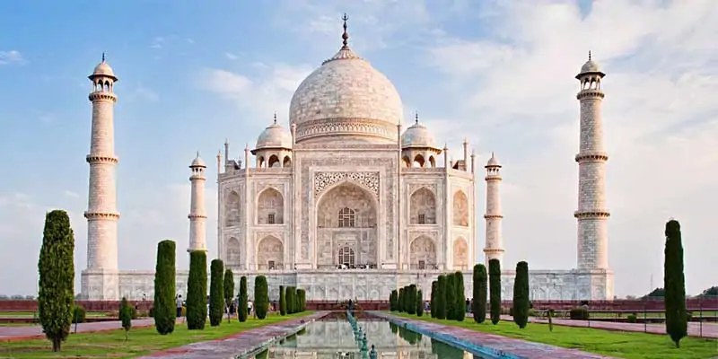 Taj Mahal not reopen for tourists - Covid-19